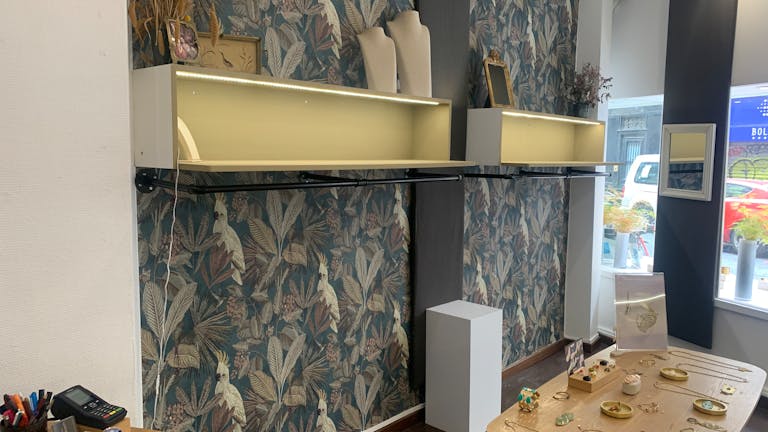 Petite Boutique in Le Marais - Image 1