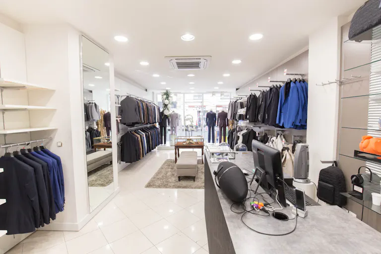 Immaculate Shop in Le Marais - Image 0