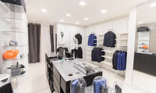 Immaculate Shop in Le Marais - Image 1