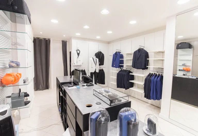 Immaculate Shop in Le Marais - Image 1