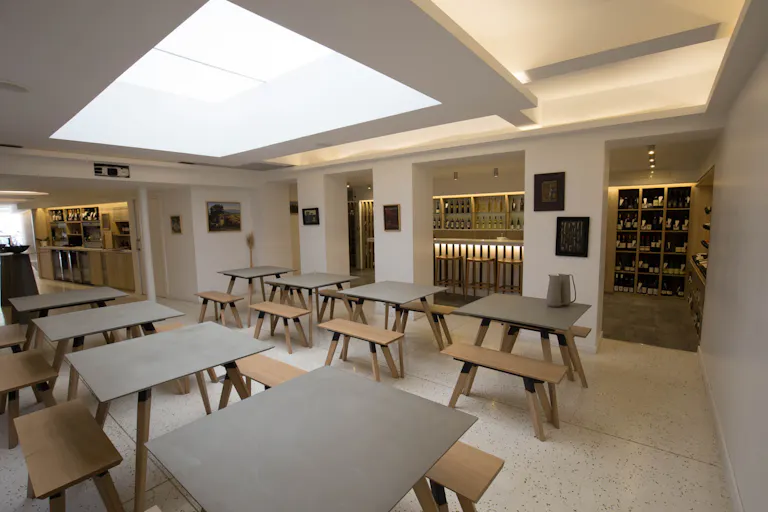 Showroom in Le Marais - Image 3