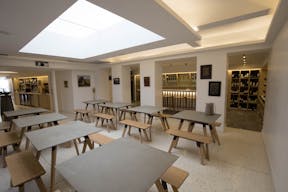 Showroom in Le Marais - Image 3