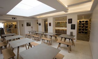 Showroom in Le Marais - Image 3