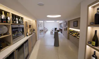 Showroom in Le Marais - Image 5