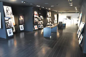 Conceptual Gallery in Beaubourg - Image 3