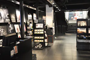 Conceptual Gallery in Beaubourg - Image 5