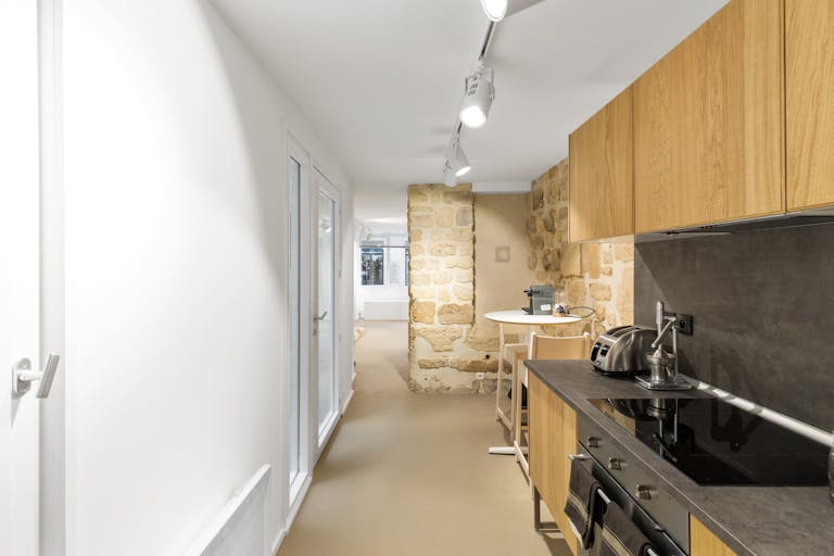 Versatile Gallery in Palais-Royal - Image 3