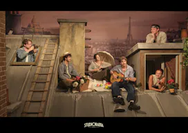 Studio photo dans des décors de cinéma avec salle de réception  - Image 8