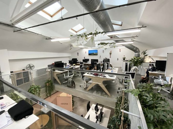 Office space  RUE DU FAUBOURG DU TEMPLE - Image 2