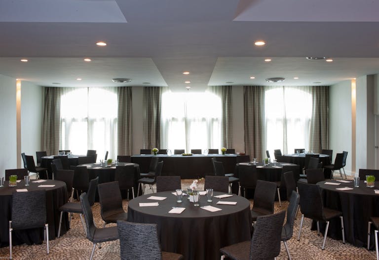 Indoor & Outdoor Space - Image 3