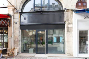 Small Boutique Chic in the heart of Paris - Image 0