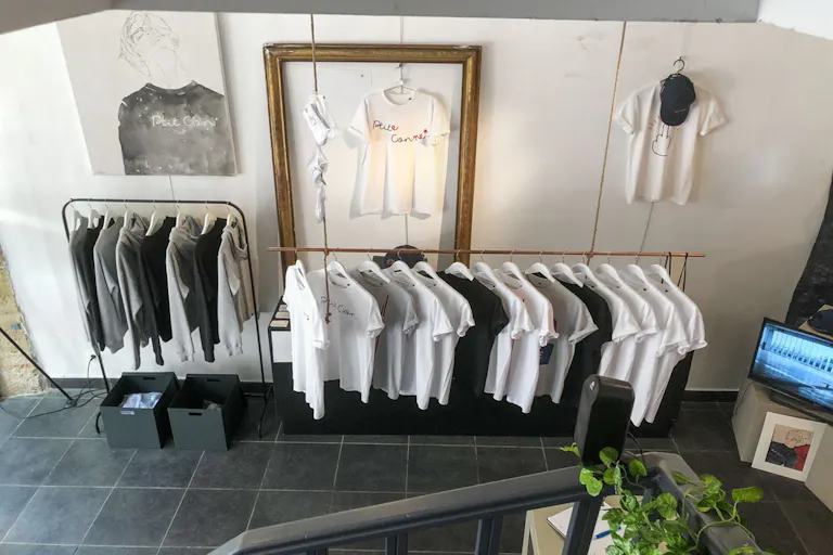 Small Boutique Chic in the heart of Paris - Image 2