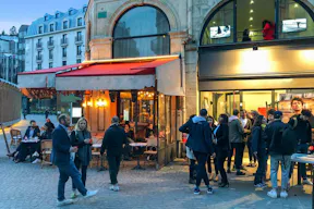 Small Boutique Chic in the heart of Paris - Image 7