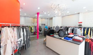 Beautiful Boutique in Palais-Royal - Image 0