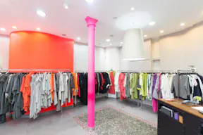 Beautiful Boutique in Palais-Royal - Image 1
