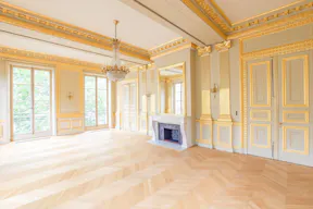 Luxury Showroom in Saint-Germain - Image 0
