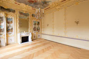 Luxury Showroom in Saint-Germain - Image 7