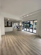 Shop Paris - Image 1