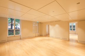 Luxury Gallery in Saint-Germain - Image 1