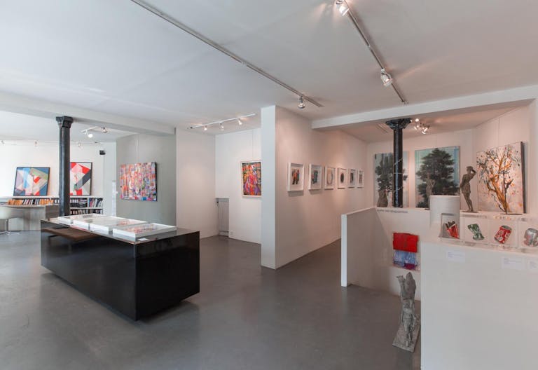 Pop-Up Space in Le Europe District - Image 1