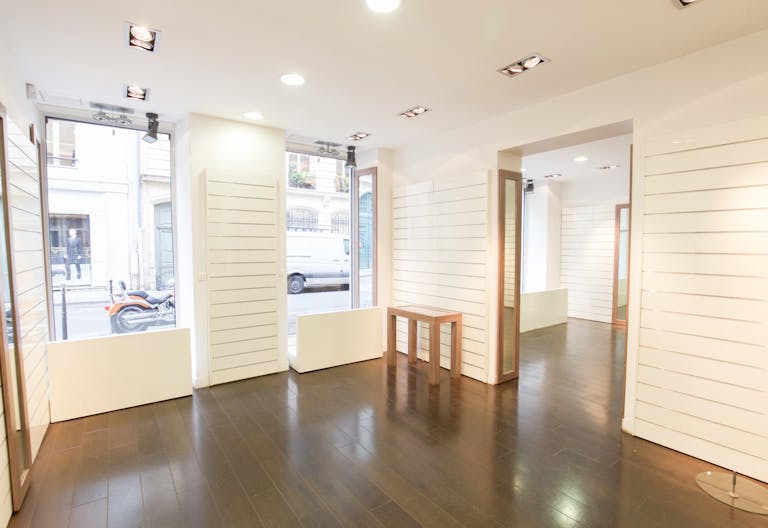 Flexible Shop in Popular Le Marais - Image 0