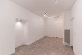 Boutique in Le Marais - Image 2