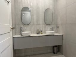 Bel appartement Haussmanien, alliant modernit� et cachet de l'ancien - Image 6