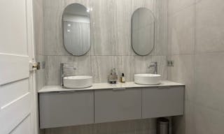 Bel appartement Haussmanien, alliant modernit� et cachet de l'ancien - Image 6