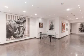 Sublime Gallery in Le Marais - Image 3