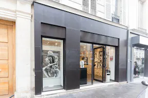 Sublime Gallery in Le Marais - Image 6