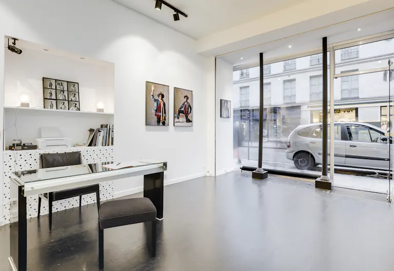 Bright Le Marais Pop-Up Boutique - Image 0
