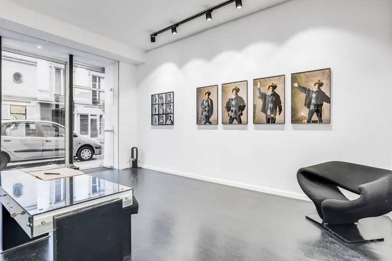 Bright Le Marais Pop-Up Boutique - Image 1