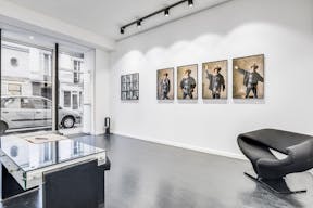 Bright Le Marais Pop-Up Boutique - Image 1