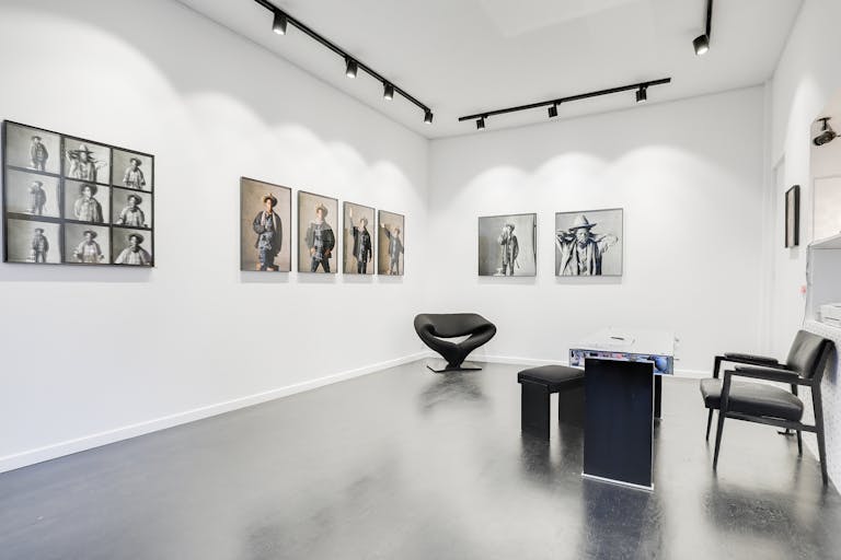 Bright Le Marais Pop-Up Boutique - Image 3