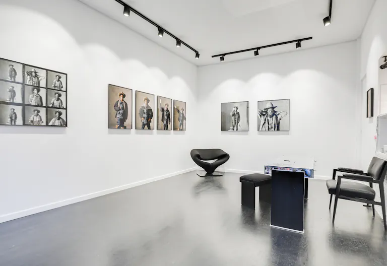 Bright Le Marais Pop-Up Boutique - Image 3