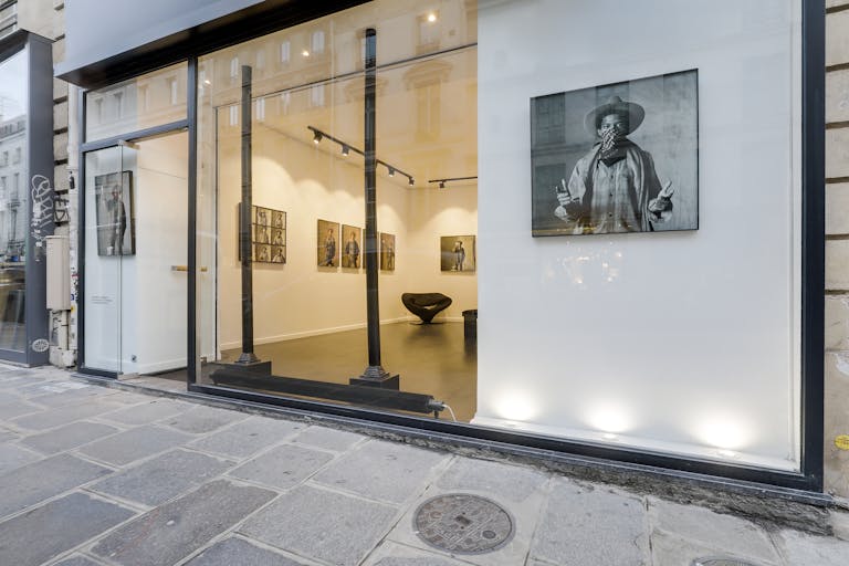 Bright Le Marais Pop-Up Boutique - Image 4