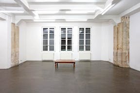 Stunning Space in Vibrant Bastille - Image 5