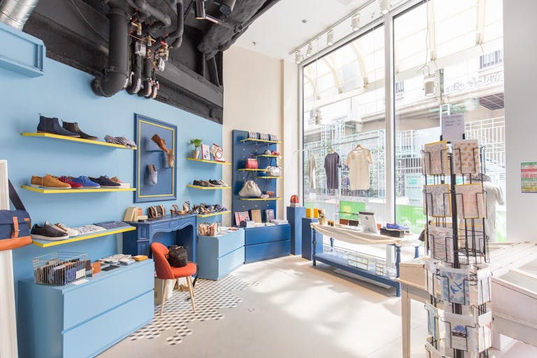 Colorful Pop-Up Shop in Les Halles - Image 0