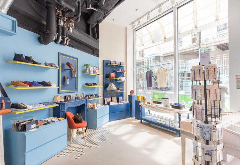 Colorful Pop-Up Shop in Les Halles - Image 0