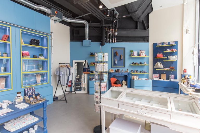 Colorful Pop-Up Shop in Les Halles - Image 4