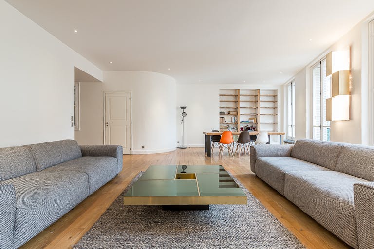 Apartment in Palais Royal - Image 1