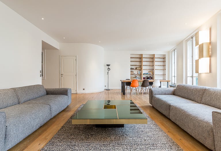 Apartment in Palais Royal - Image 1