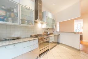 Apartment in Palais Royal - Image 6