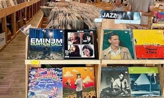 Hollywood Record Store - Image 11