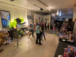 Beautiful and Versatile Open Loft Studio - Image 19