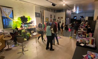 Beautiful and Versatile Open Loft Studio - Image 19