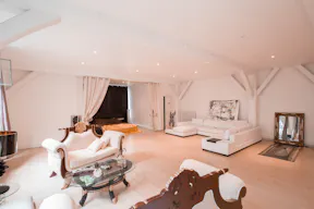 Apartment in Grands-Boulevards - Image 1
