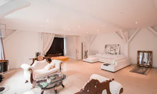 Apartment in Grands-Boulevards - Image 1