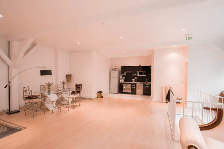 Apartment in Grands-Boulevards - Image 3