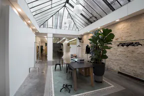 Modern Gallery in Le Marais - Image 0